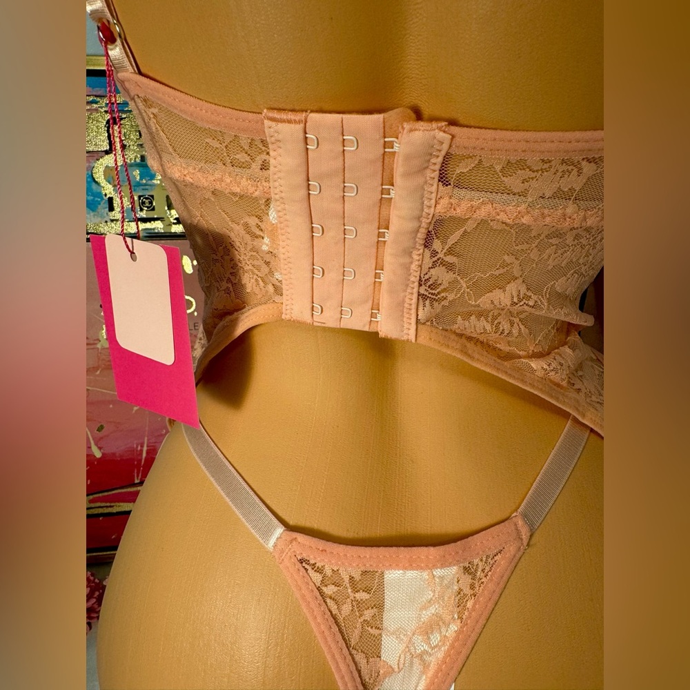 Elegant Lace Corset 4 pcs Set in Peach ๐๐๐ - Picture 7 of 7